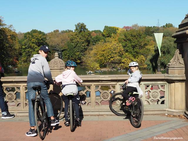 central park en automne à vélo